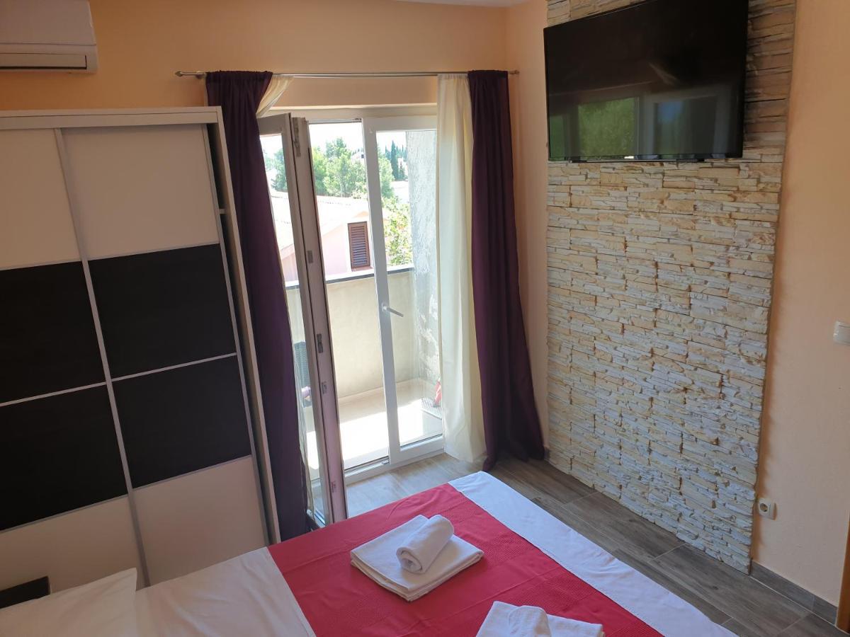Apartmani Goga Starigrad Paklenica Εξωτερικό φωτογραφία