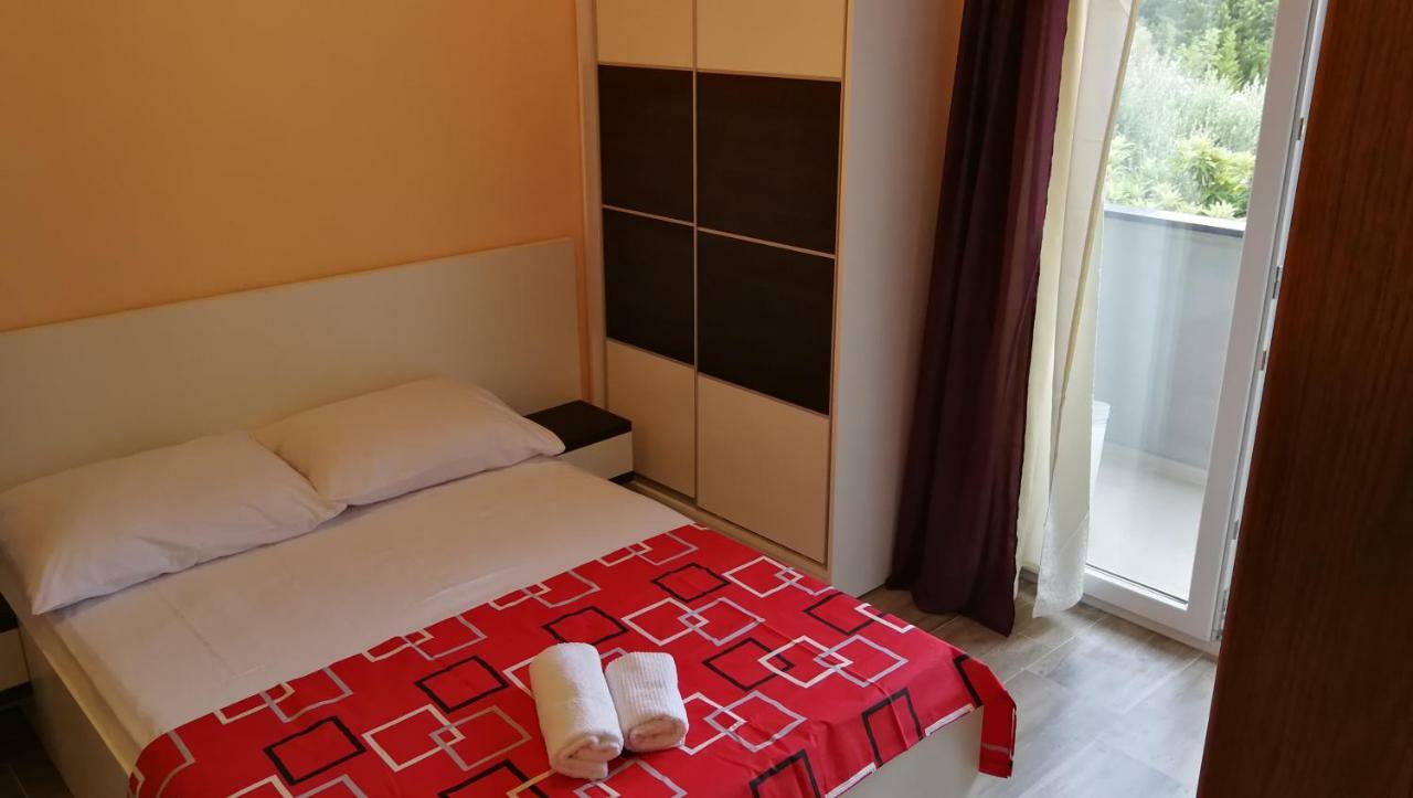 Apartmani Goga Starigrad Paklenica Εξωτερικό φωτογραφία